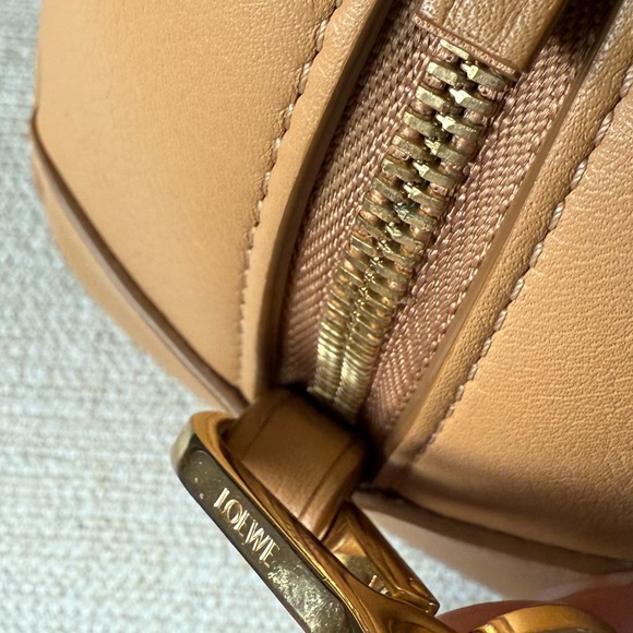 Loewe Retail-$3450 Amazona 23 Leather Bowling Bag in Warm Desert -good condition - Picture 9 of 16